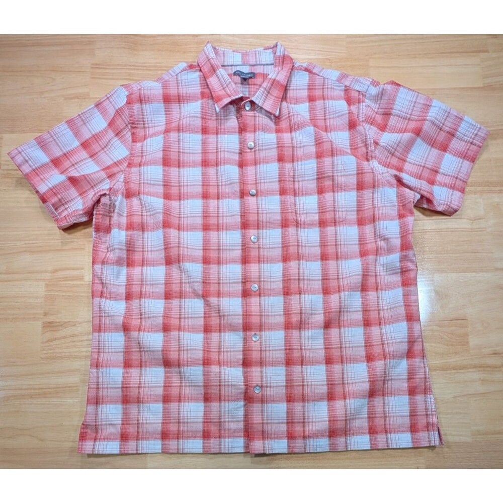 Van Heusen Shirt Mens XL 17-17.5 Plaid Button Down Short Sleeve Red White Casual